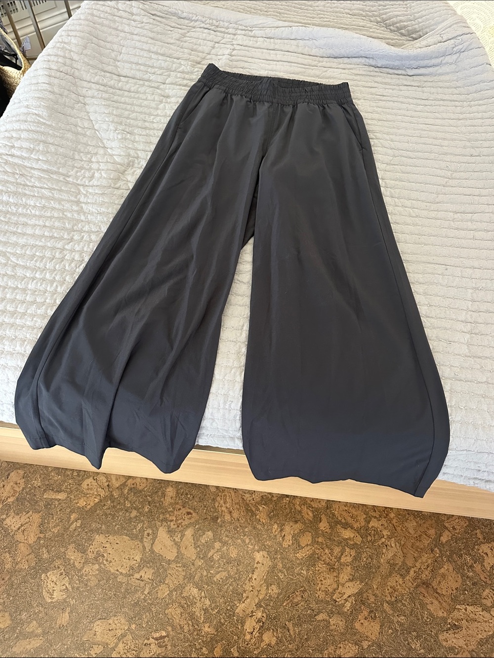Vuori Black Wide-Leg Pull-On Pants